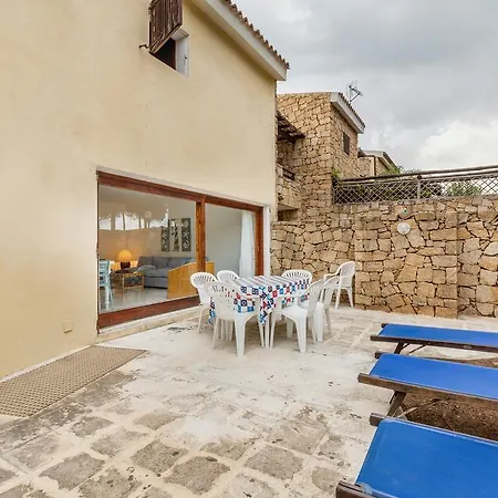 Aparthotel Pineta 1 *
