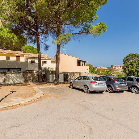 Aparthotel Pineta 1 *